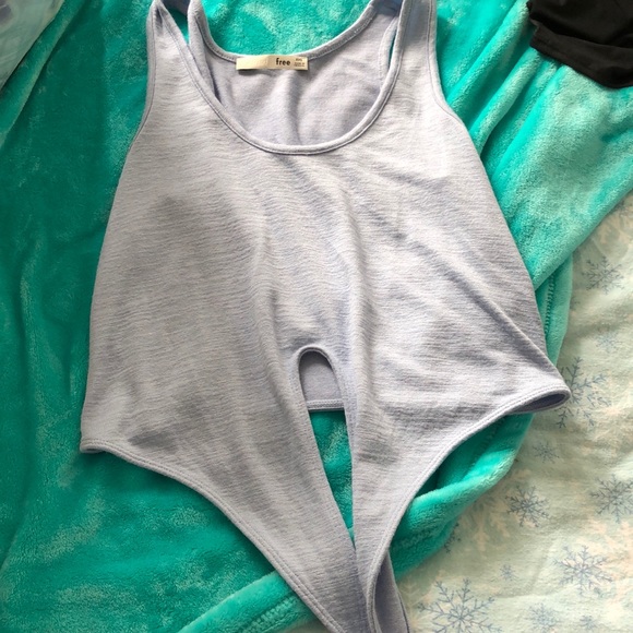 Wilfred tie crop